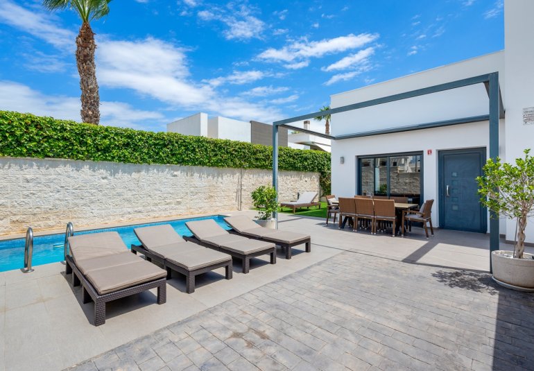 Reventa - Villa -
Ciudad Quesada - Rojales - Rojales