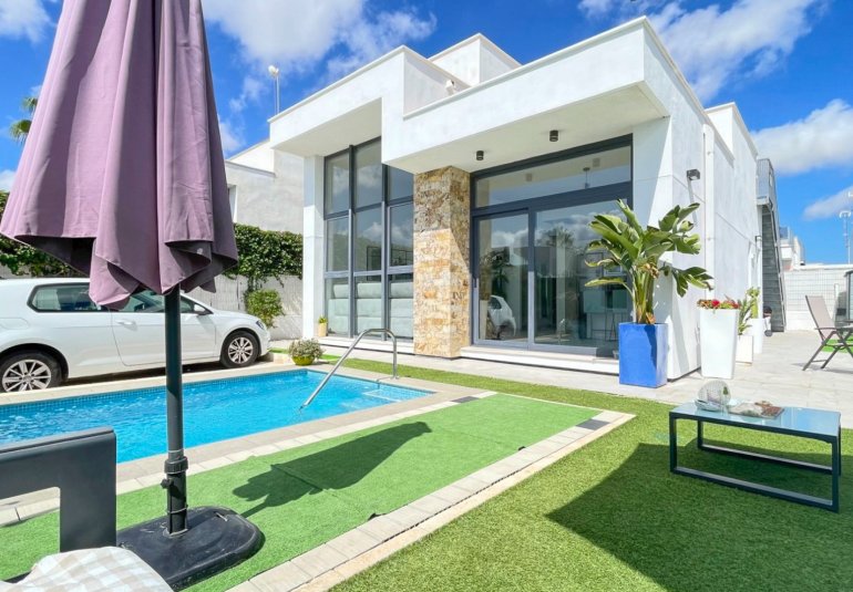 Reventa - Villa -
Ciudad Quesada - Rojales - Rojales