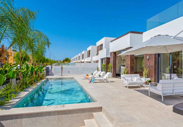 Reventa - Villa -
El Campello - El Amerador