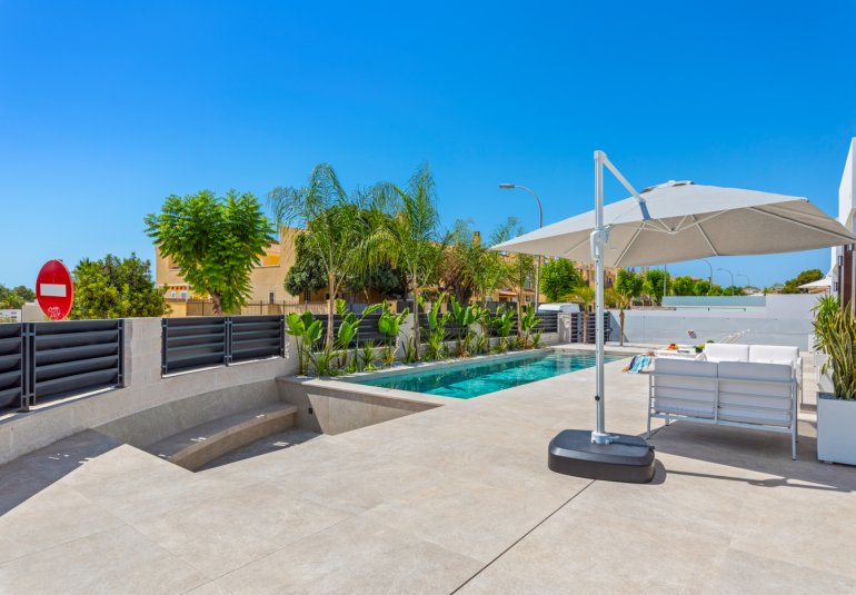 Reventa - Villa -
El Campello - El Amerador