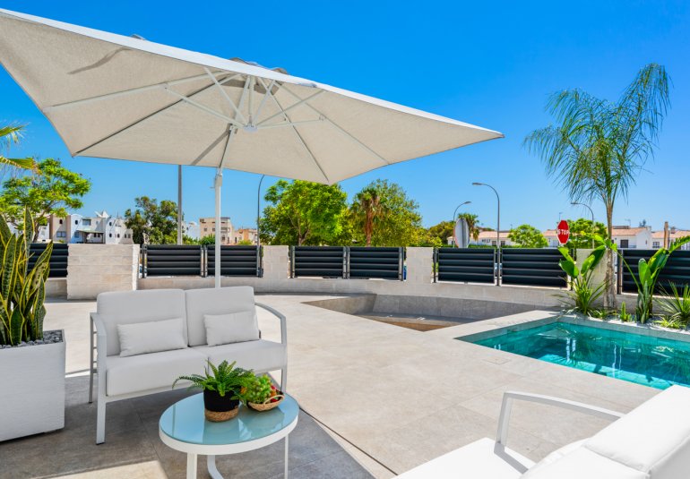 Reventa - Villa -
El Campello - El Amerador