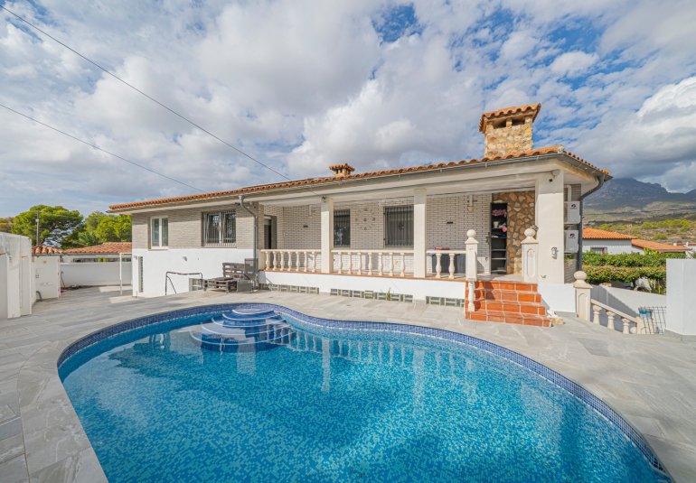 Reventa - Villa -
La Nucía - Panorama