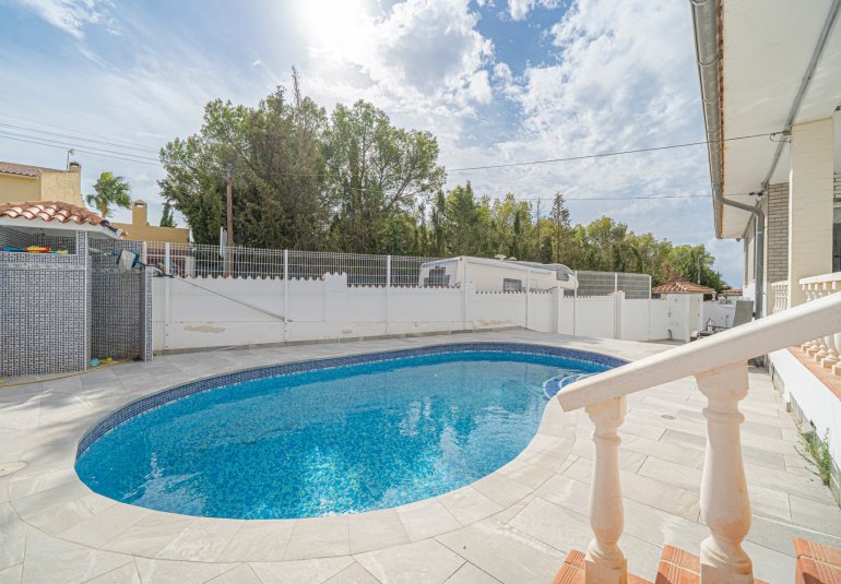 Reventa - Villa -
La Nucía - Panorama