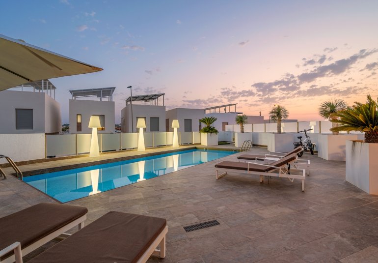 Reventa - Villa -
Orihuela Costa - Villamartín