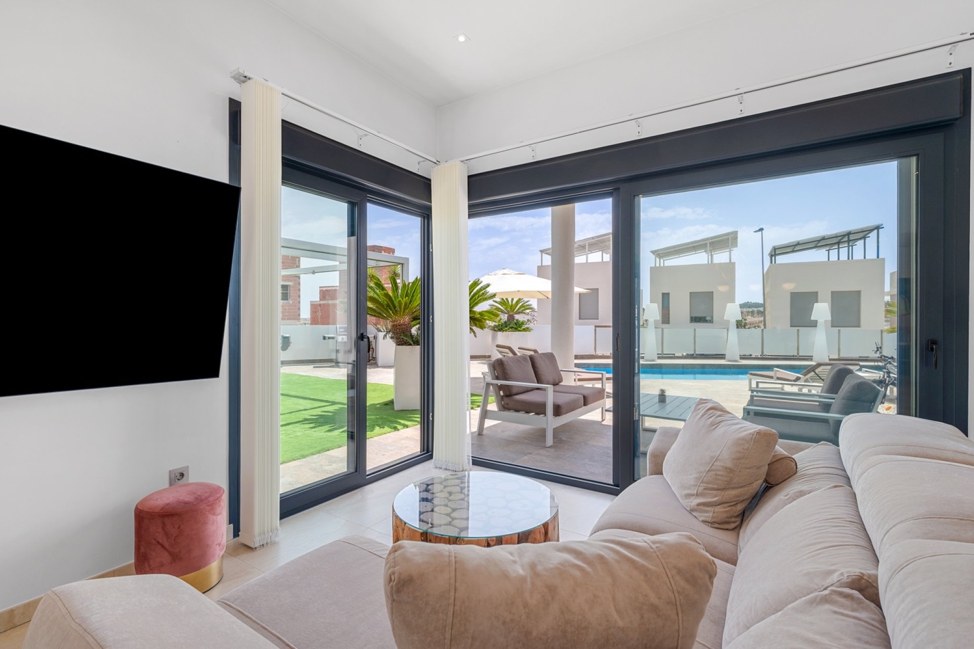 Reventa - Villa -
Orihuela Costa - Villamartín
