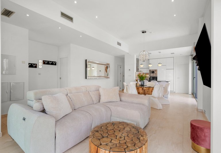 Reventa - Villa -
Orihuela Costa - Villamartín