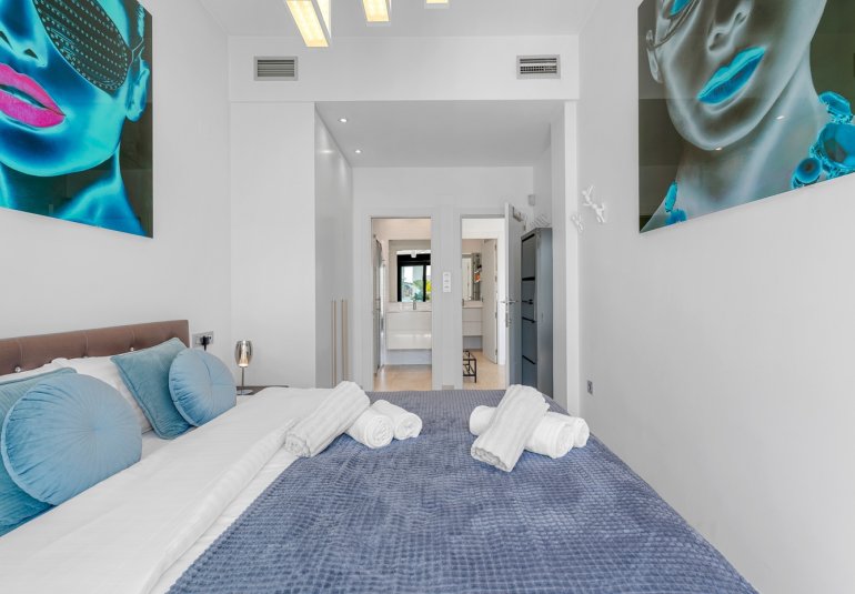 Reventa - Villa -
Orihuela Costa - Villamartín