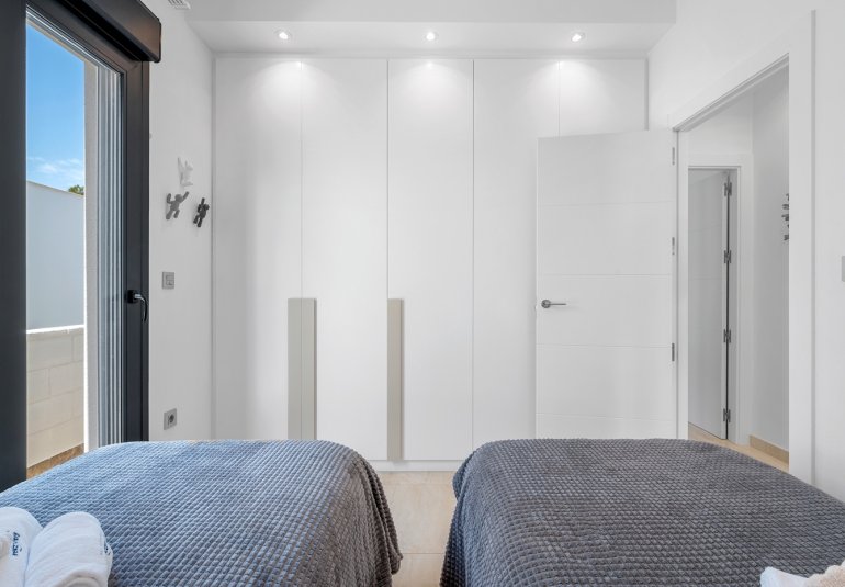 Reventa - Villa -
Orihuela Costa - Villamartín