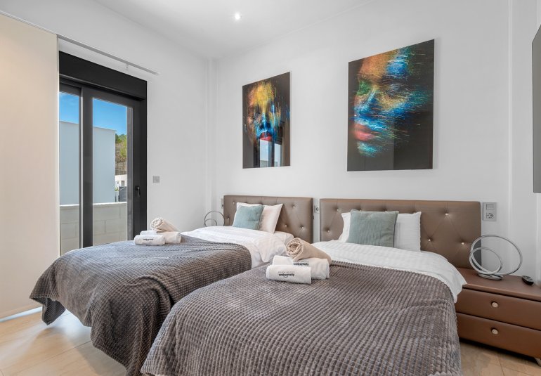 Reventa - Villa -
Orihuela Costa - Villamartín