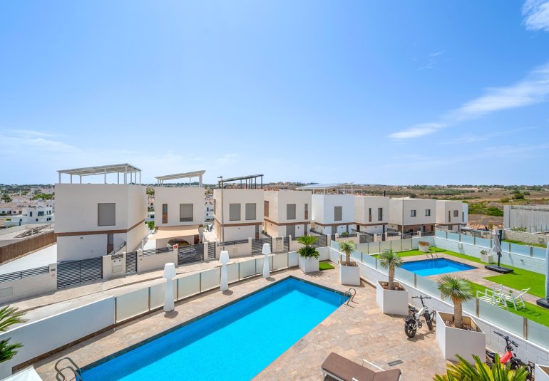 Reventa - Villa -
Orihuela Costa - Villamartín