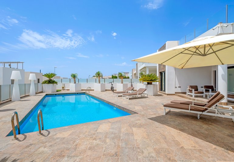 Reventa - Villa -
Orihuela Costa - Villamartín