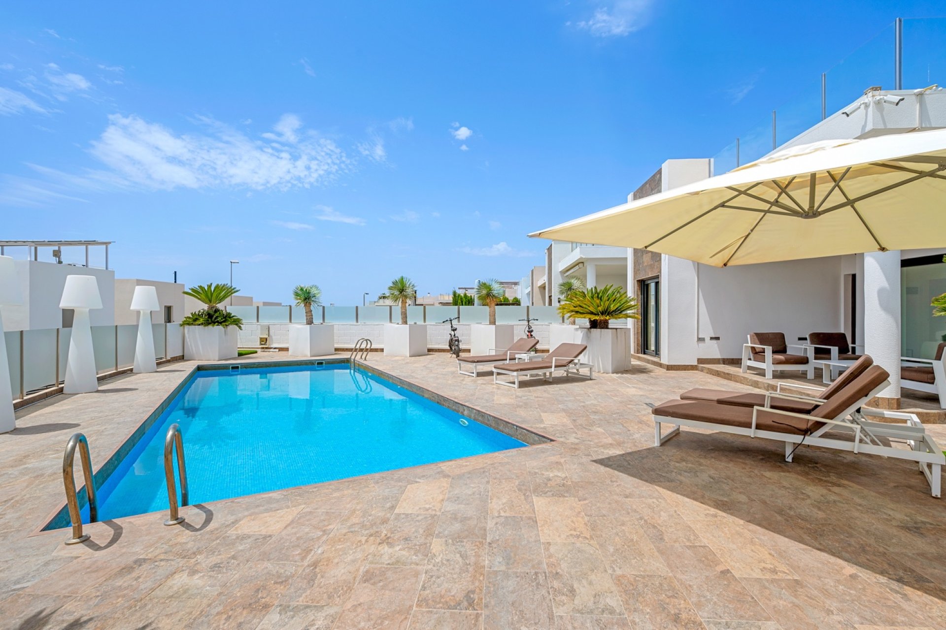 Reventa - Villa -
Orihuela Costa - Villamartín