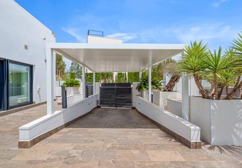 Reventa - Villa -
Orihuela Costa - Villamartín
