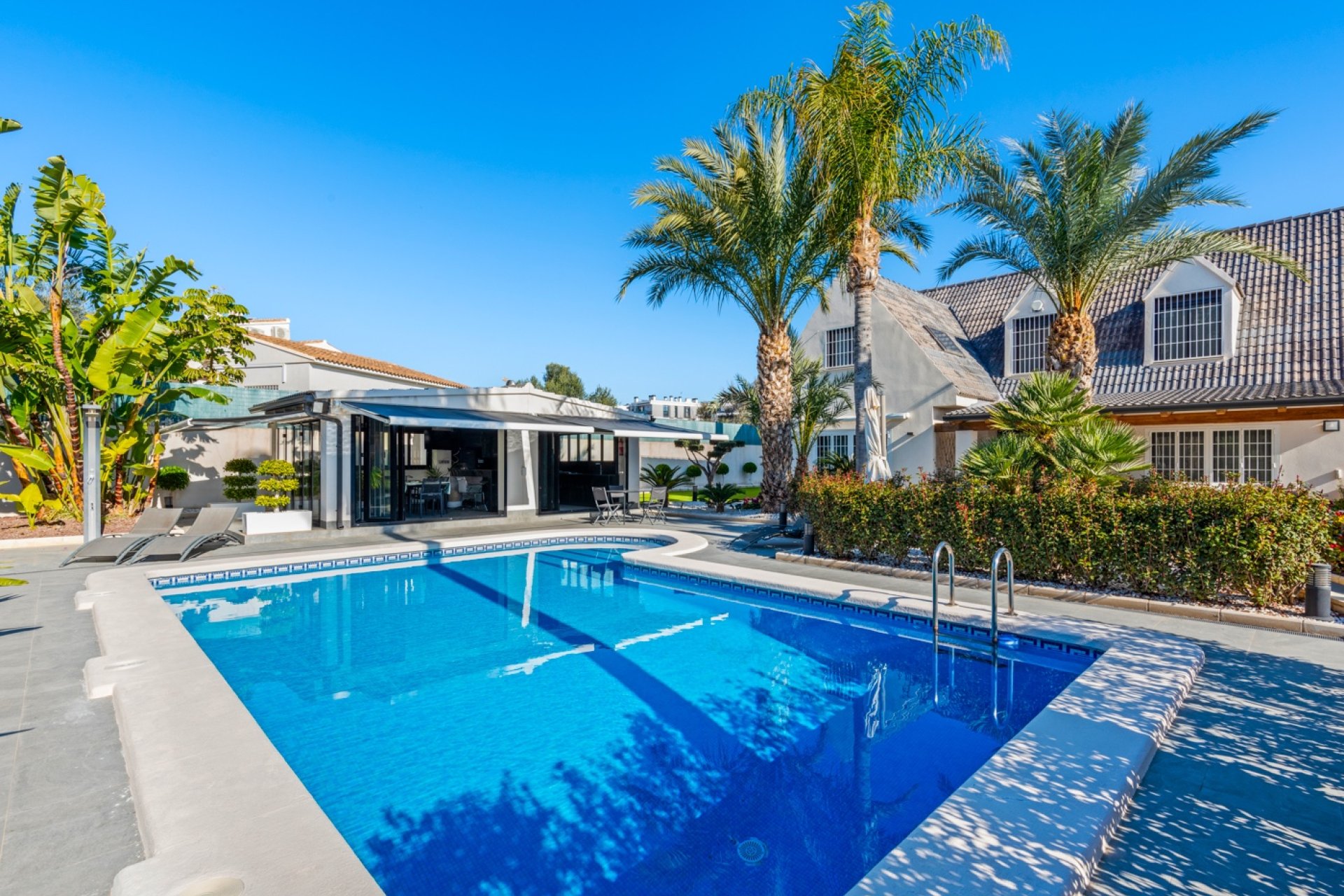 Reventa - Villa -
San Juan Alicante - Frank Espinós