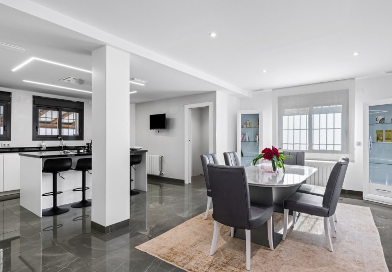Reventa - Villa -
San Juan Alicante - Frank Espinós