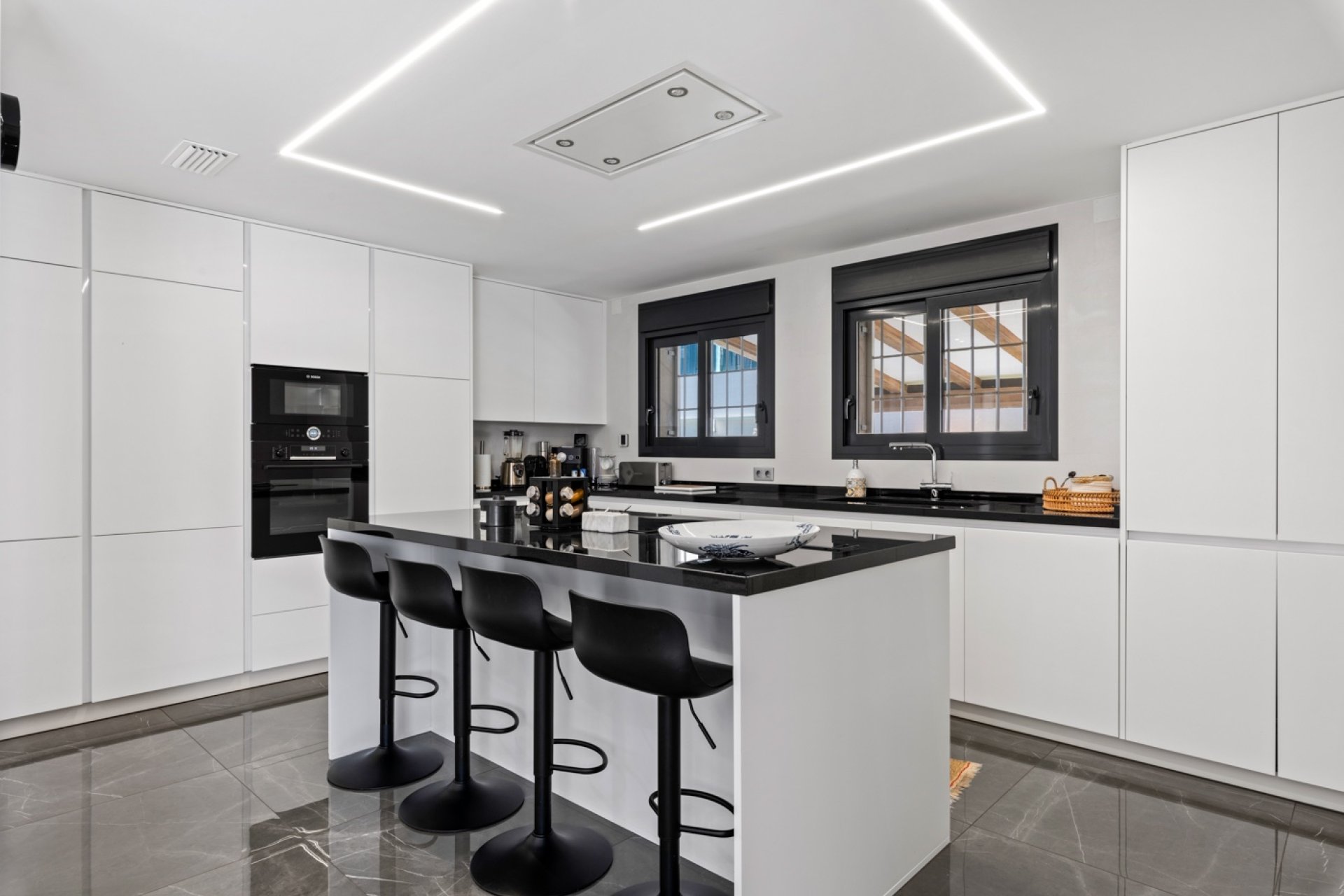 Reventa - Villa -
San Juan Alicante - Frank Espinós