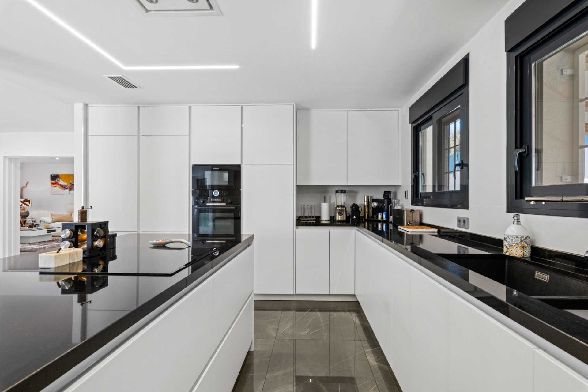 Reventa - Villa -
San Juan Alicante - Frank Espinós