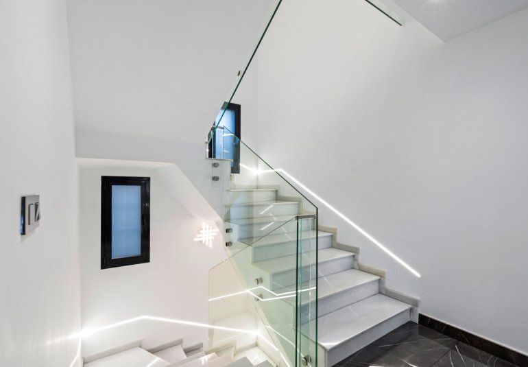 Reventa - Villa -
San Juan Alicante - Frank Espinós