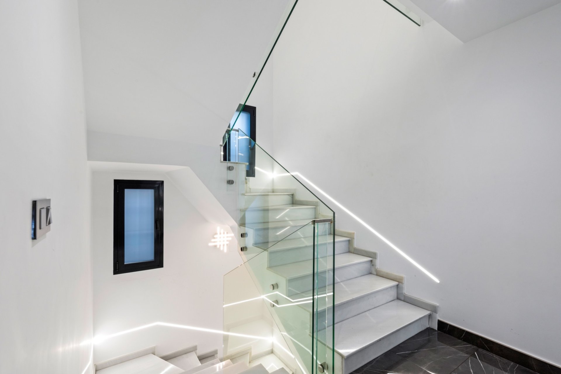 Reventa - Villa -
San Juan Alicante - Frank Espinós