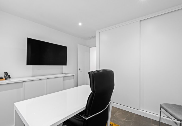 Reventa - Villa -
San Juan Alicante - Frank Espinós
