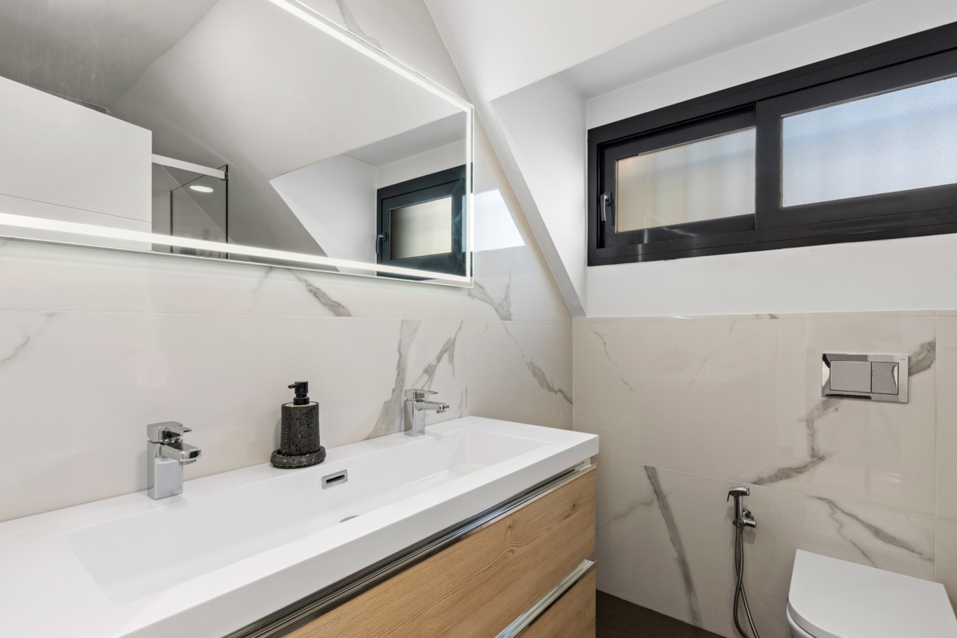Reventa - Villa -
San Juan Alicante - Frank Espinós