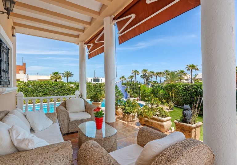 Reventa - Villa -
Torrevieja - La Mata