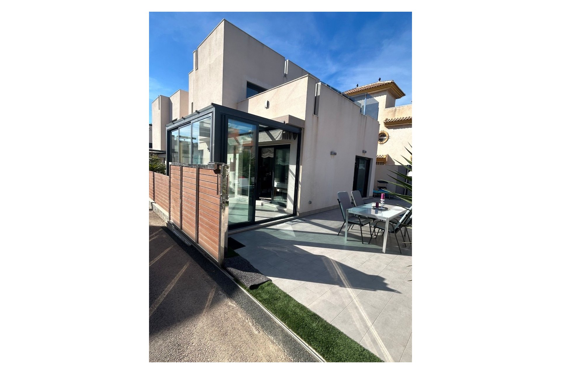 Reventa - Villa -
Torrevieja - La Mata