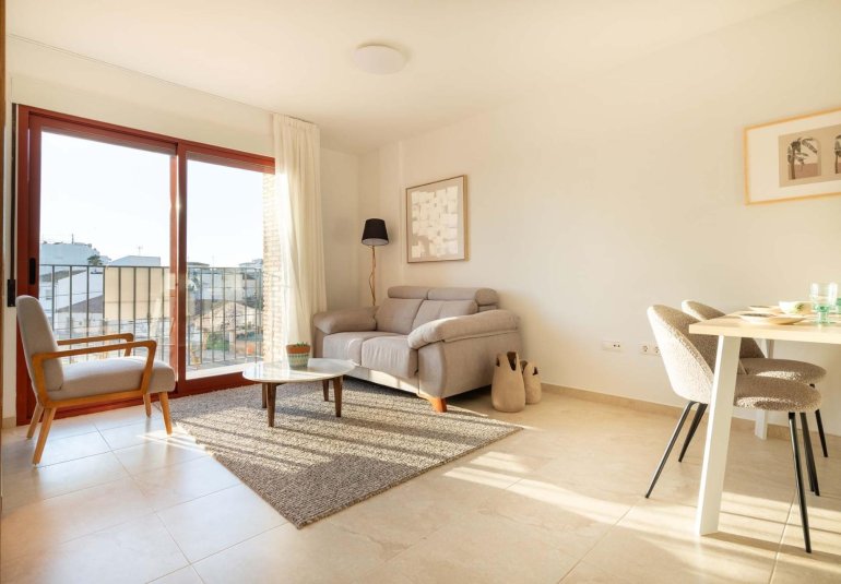 Rynek Pierwotny - Apartament -
Avileses - pueblo