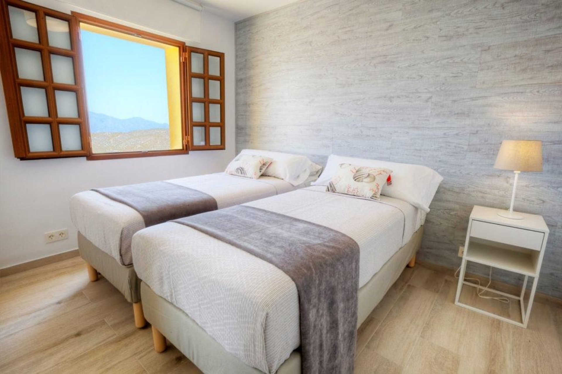 Rynek Pierwotny - Apartament -
Cuevas Del Almanzora - Desert Springs Golf Club
