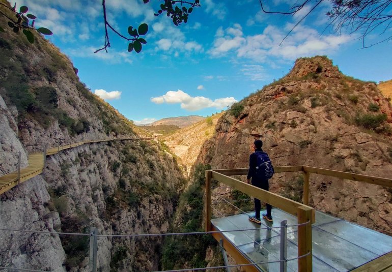 Rynek Pierwotny - Apartament -
Relleu - pueblo