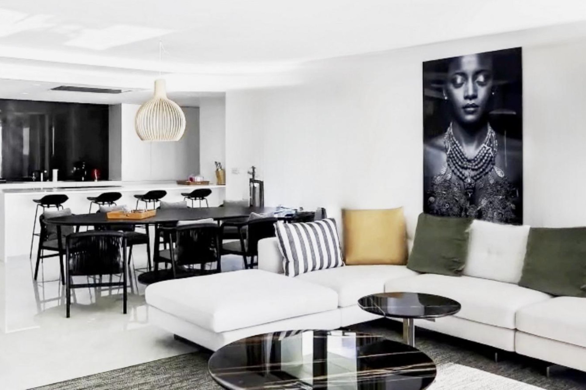 Rynek Pierwotny - Apartament -
Relleu - pueblo