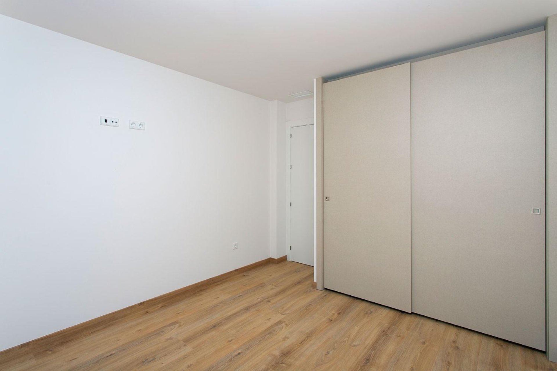 Rynek Pierwotny - Bungalow -
Hondón de las Nieves - El Salero