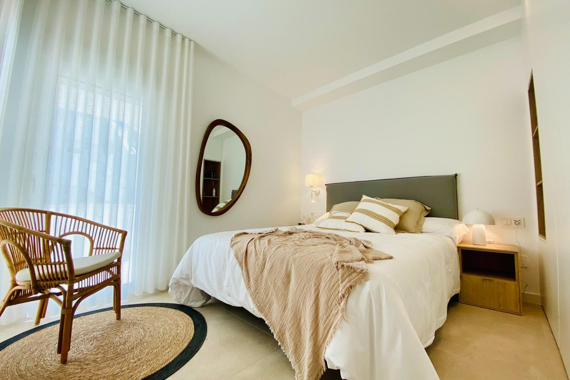 Rynek Pierwotny - Bungalow -
Pilar de la Horadada - pueblo