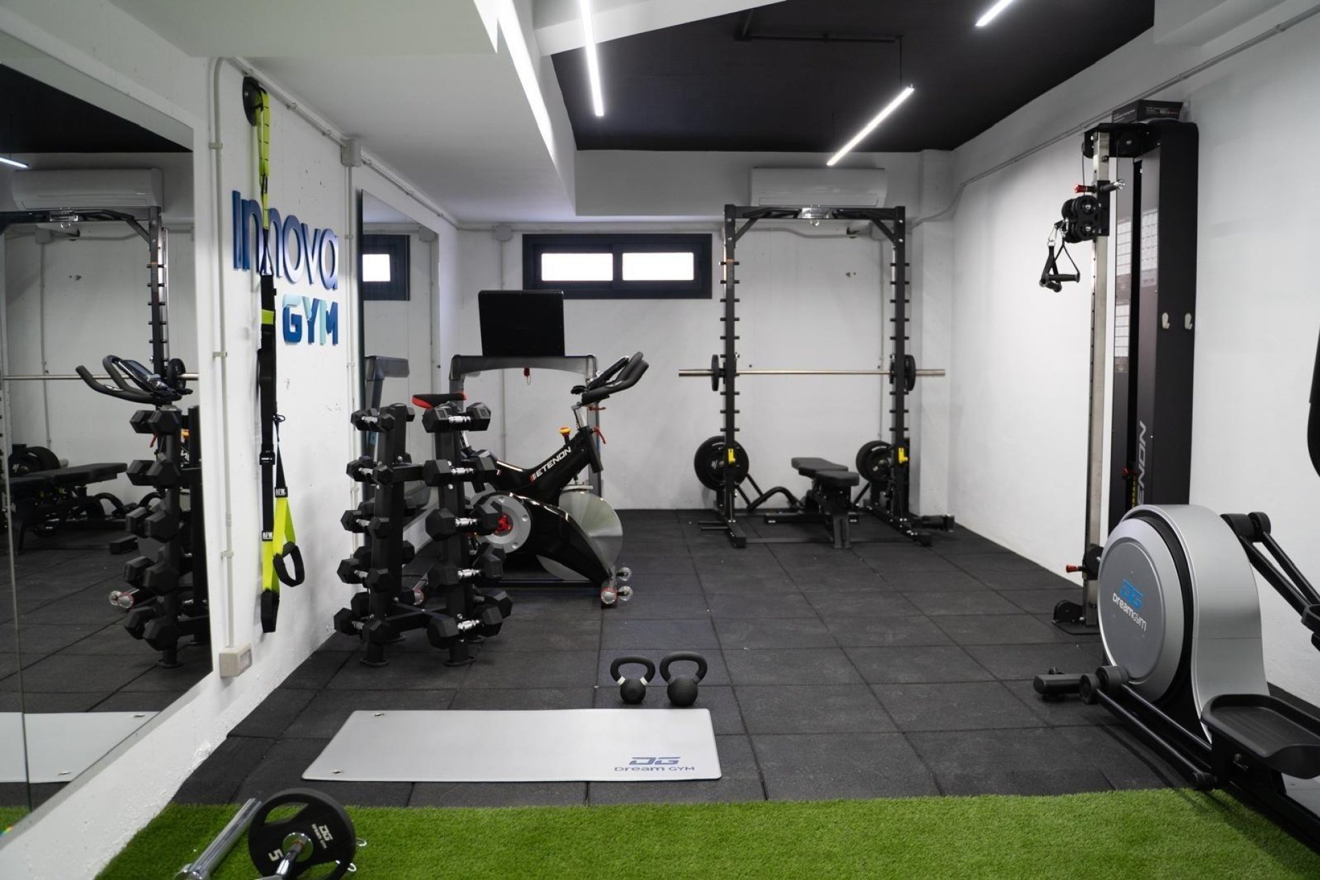 Rynek Pierwotny - Bungalow -
Pilar de la Horadada - pueblo