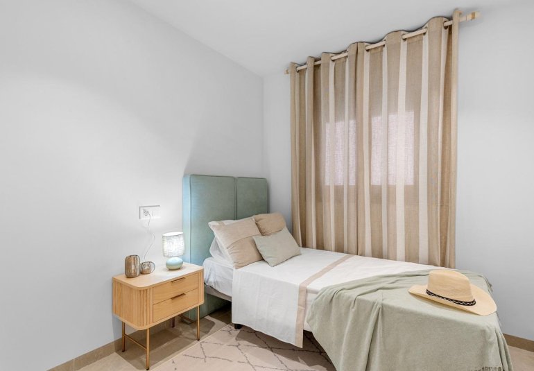 Rynek Pierwotny - Penthouse -
Jacarilla - pueblo