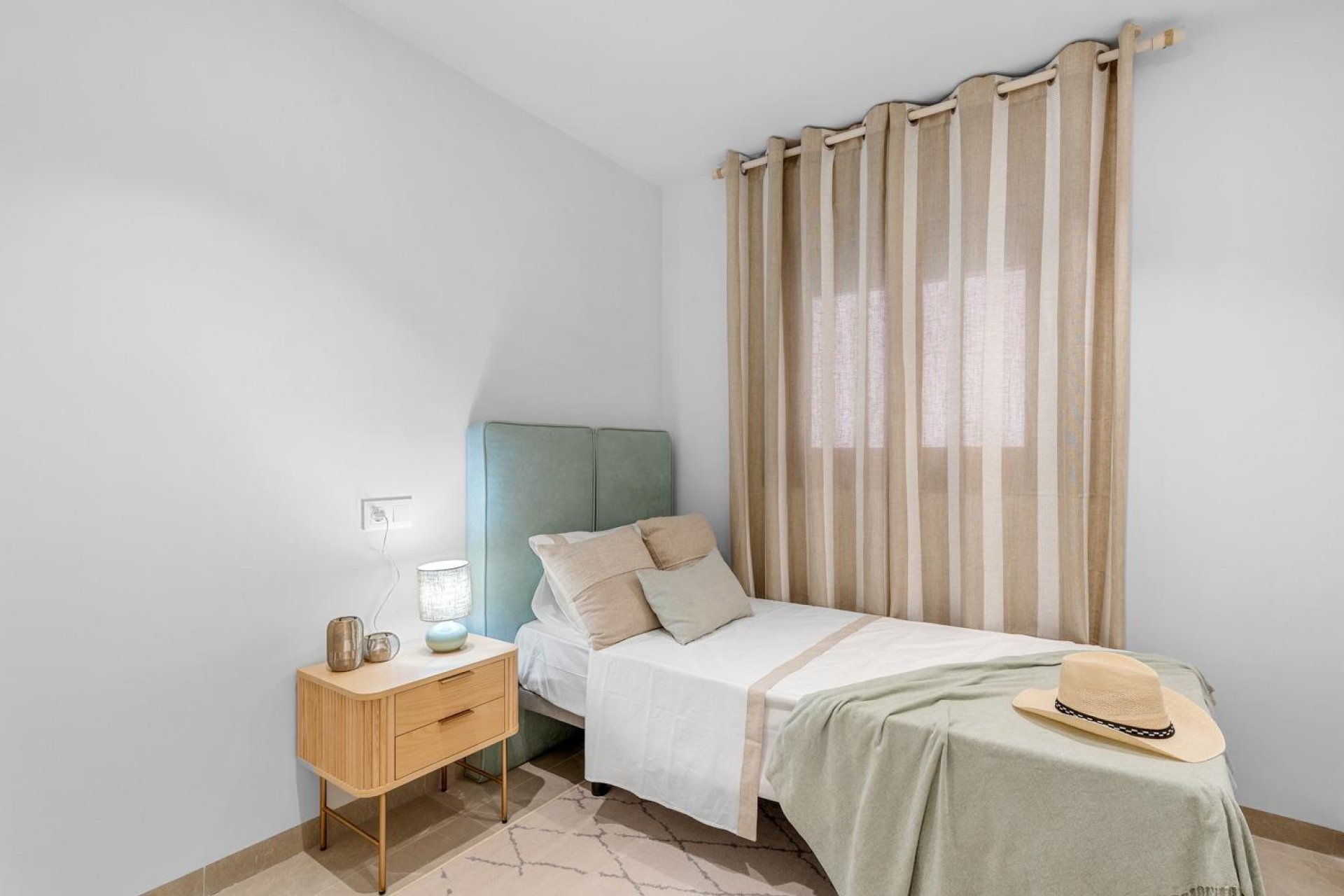 Rynek Pierwotny - Penthouse -
Jacarilla - pueblo