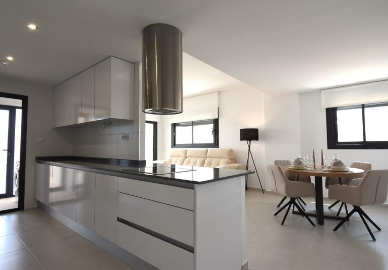 Rynek Pierwotny - Penthouse -
San Miguel - Pueblo