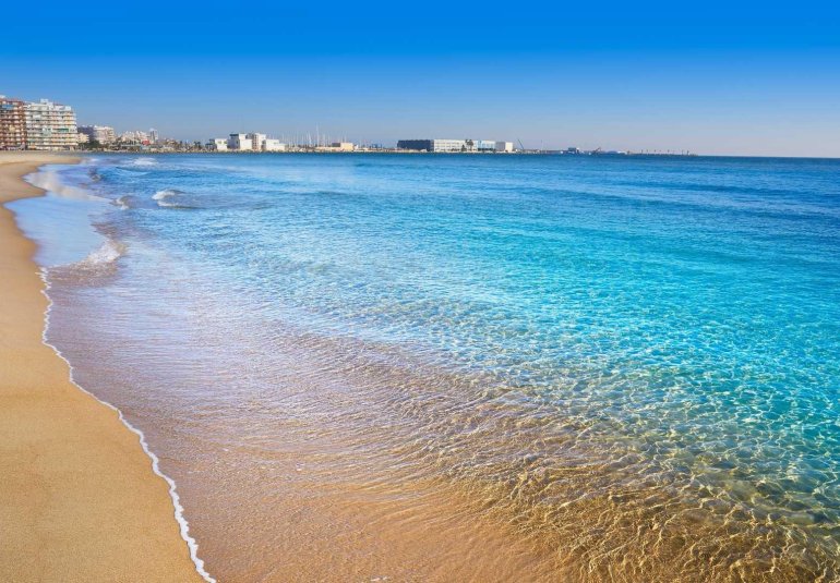 Rynek Pierwotny - Penthouse -
Santa Pola - Estacion de autobuses