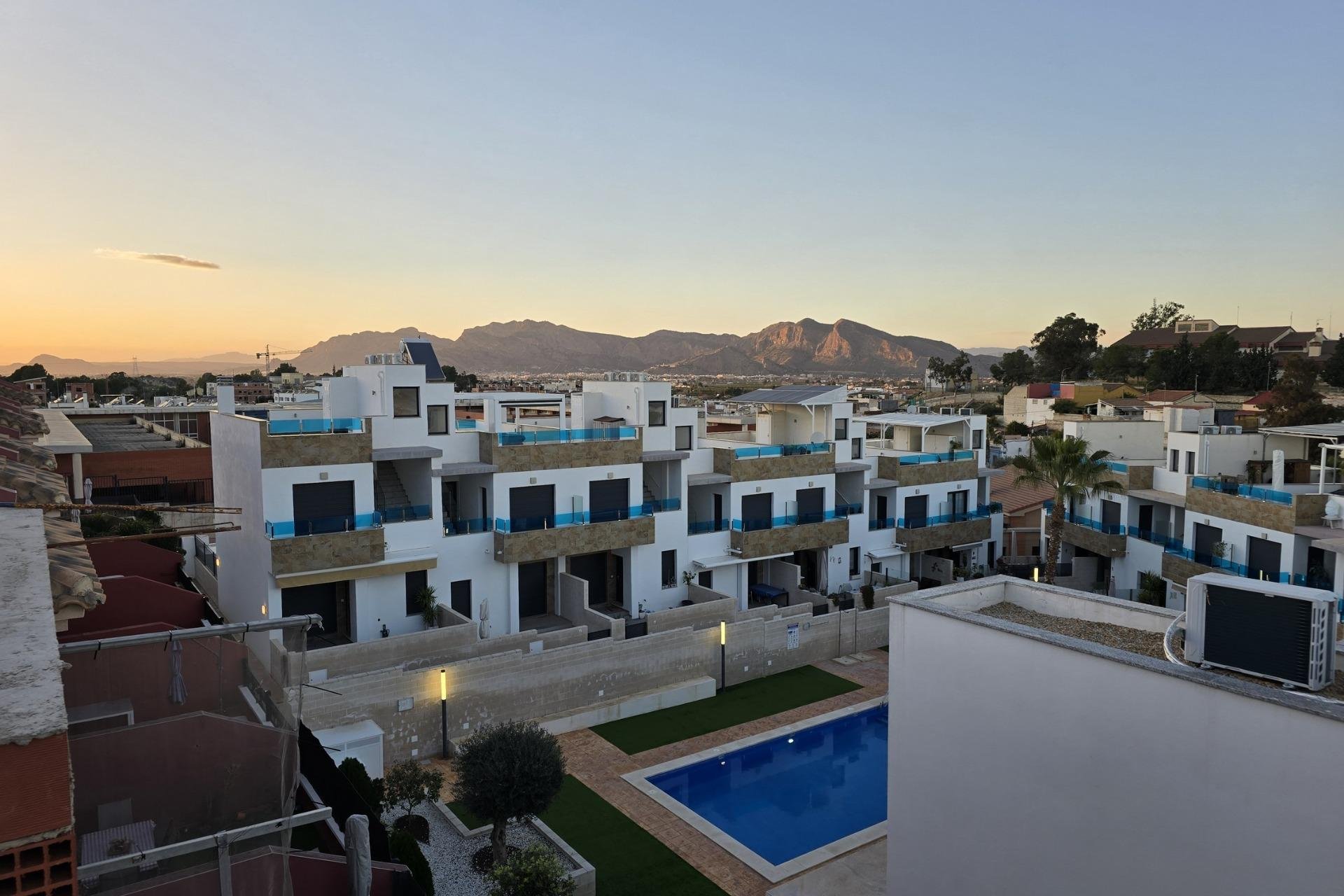 Rynek Pierwotny - Town House -
Bigastro - pueblo