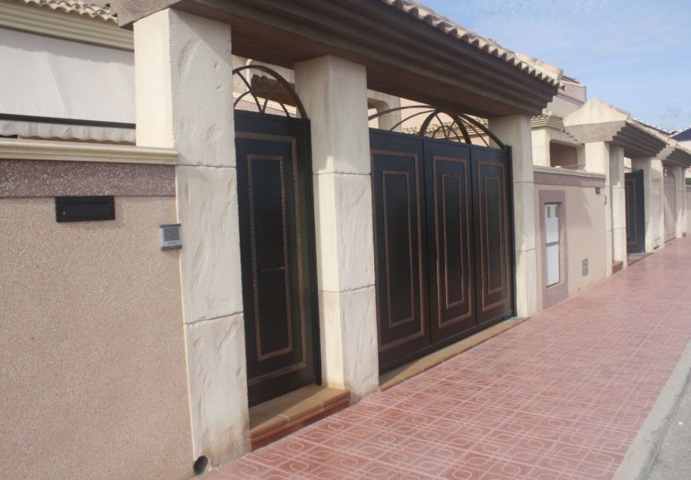 Rynek Pierwotny - Town House -
Torrevieja - Los Altos