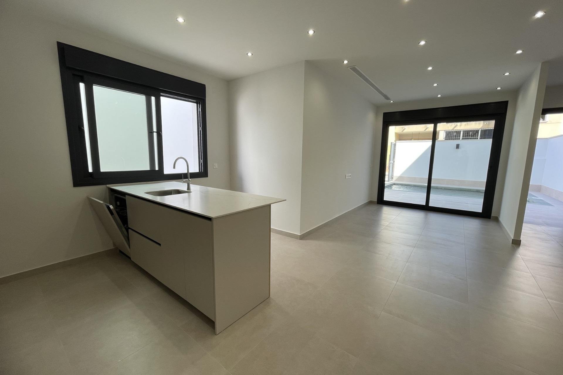 Rynek Pierwotny - Villa -
Almoradí - Heredades