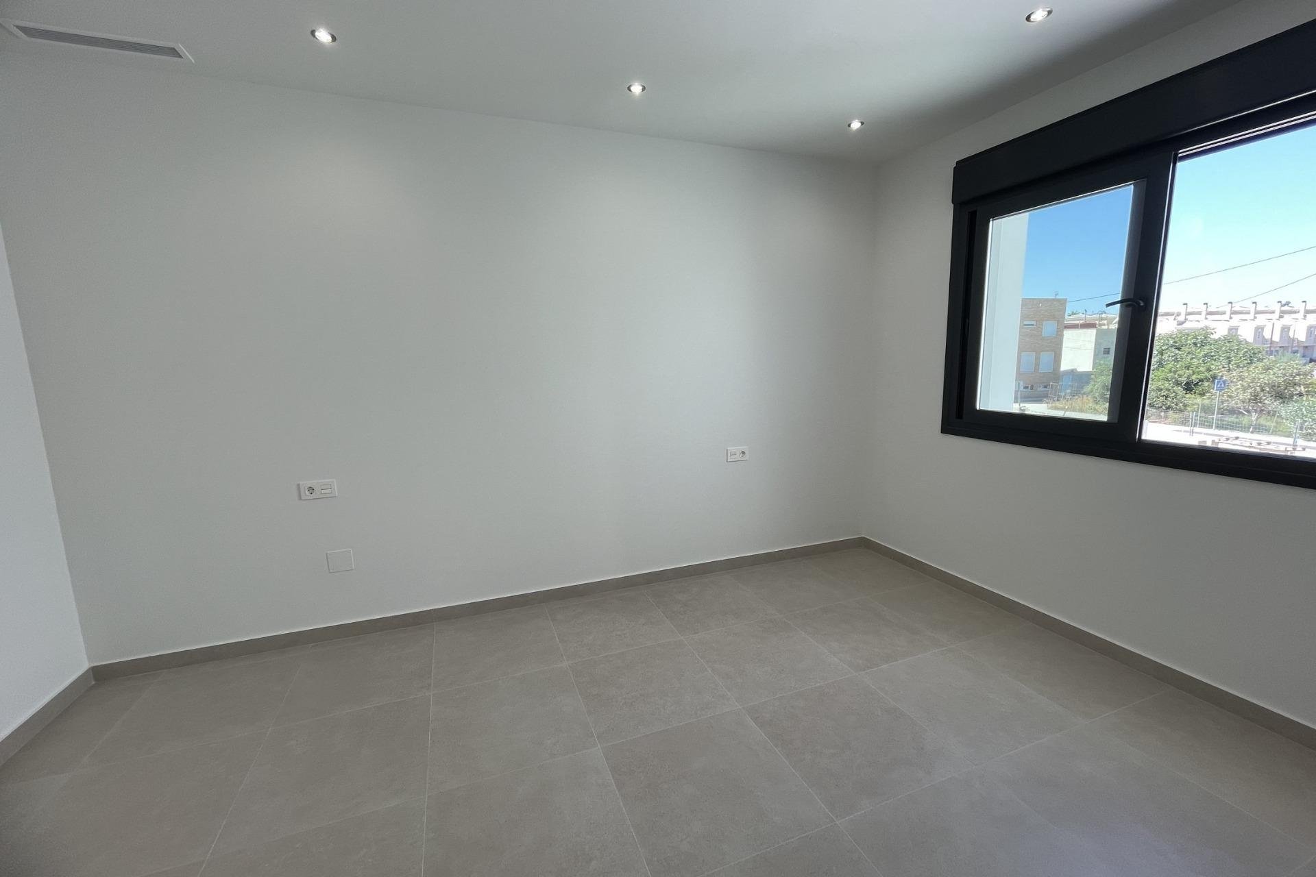 Rynek Pierwotny - Villa -
Almoradí - Heredades