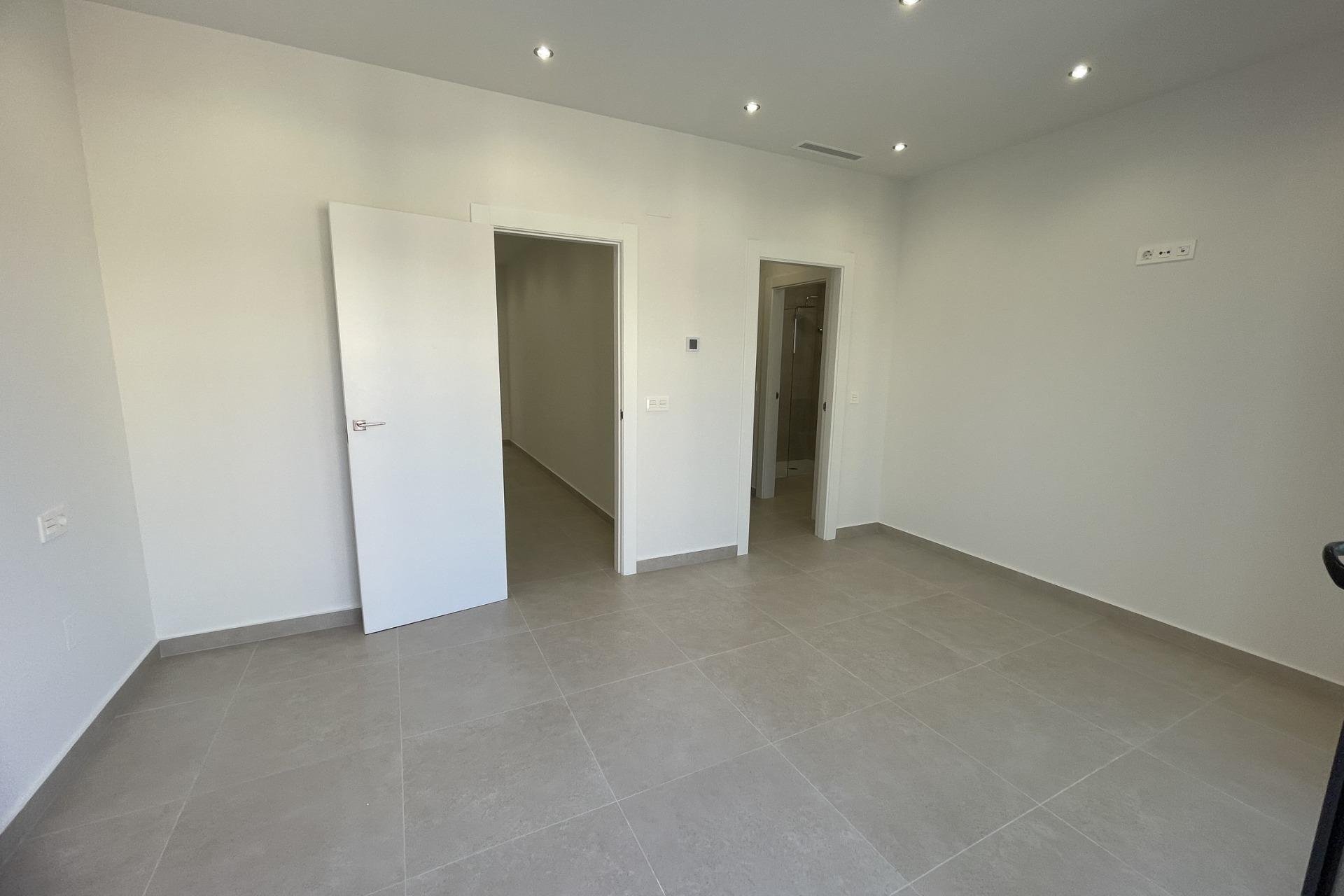 Rynek Pierwotny - Villa -
Almoradí - Heredades