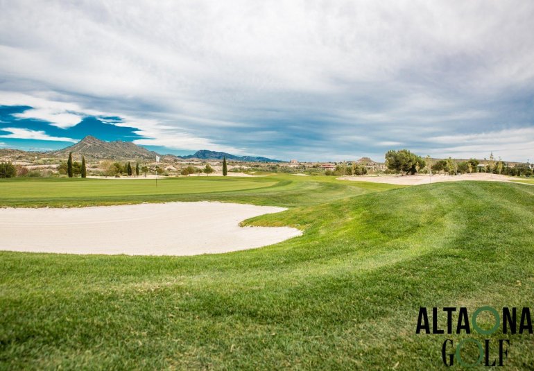 Rynek Pierwotny - Villa -
BAÑOS Y MENDIGO - Altaona Golf