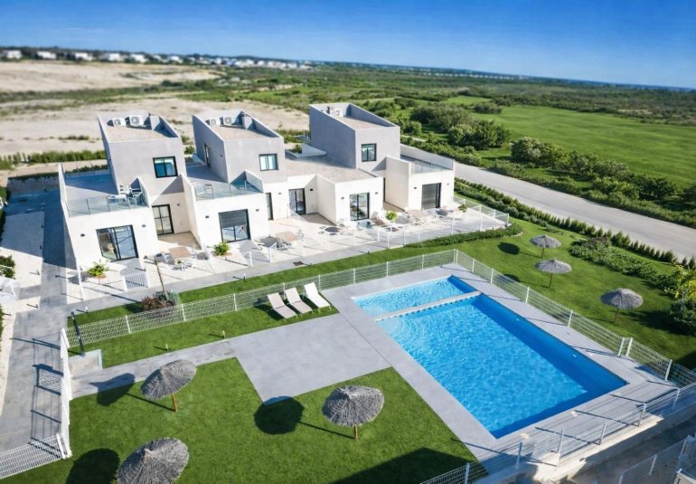 Rynek Pierwotny - Villa -
BAÑOS Y MENDIGO - Altaona Golf