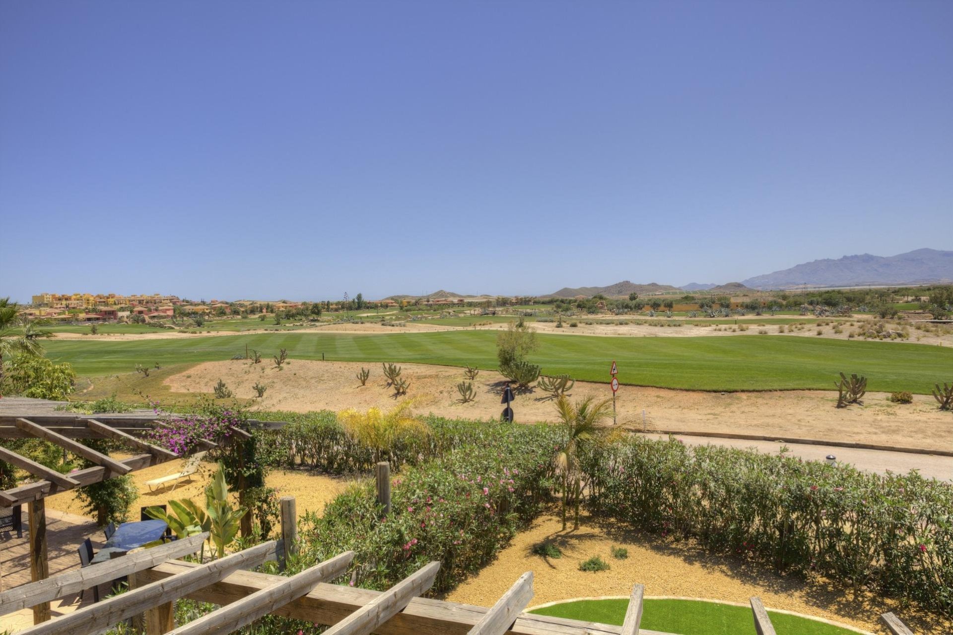 Rynek Pierwotny - Villa -
Cuevas Del Almanzora - Desert Springs Golf Club