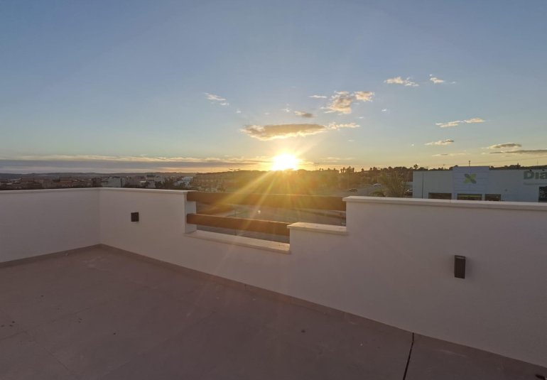 Rynek Pierwotny - Villa -
Los Montesinos - La herrada