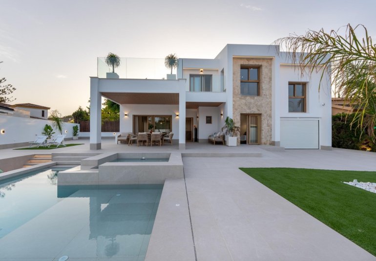Rynek Pierwotny - Villa -
Orihuela Costa - Campoamor