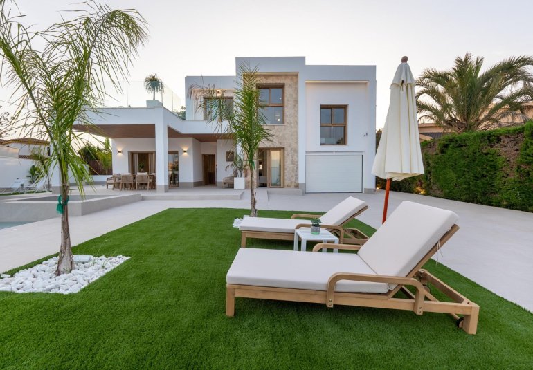 Rynek Pierwotny - Villa -
Orihuela Costa - Campoamor
