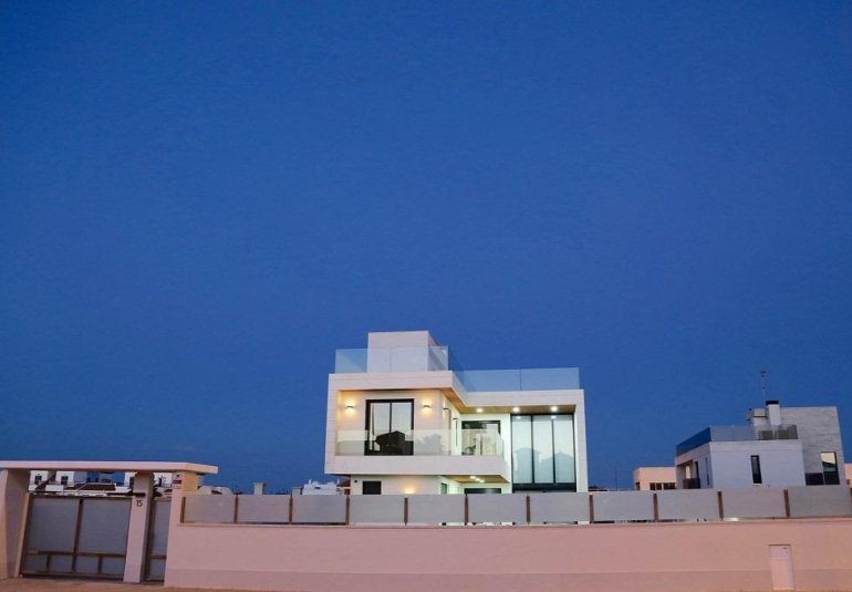 Rynek Pierwotny - Villa -
Orihuela Costa - Dehesa de campoamor
